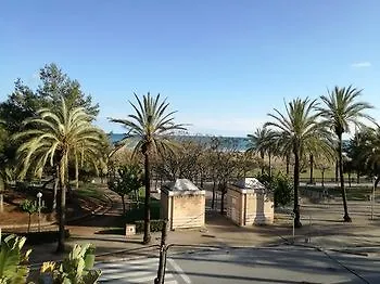 Marea Hotel Vilanova i la Geltrú 3*,